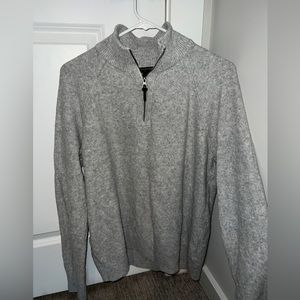 Banana Republic Grey Sweater US MENS LARGE fits snug